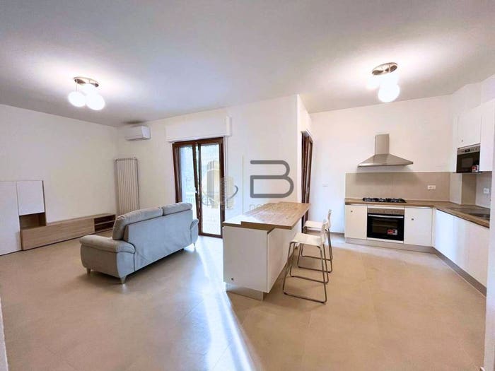 Appartamento trilocale in vendita in Via Filattiera, Avenza, Carrara