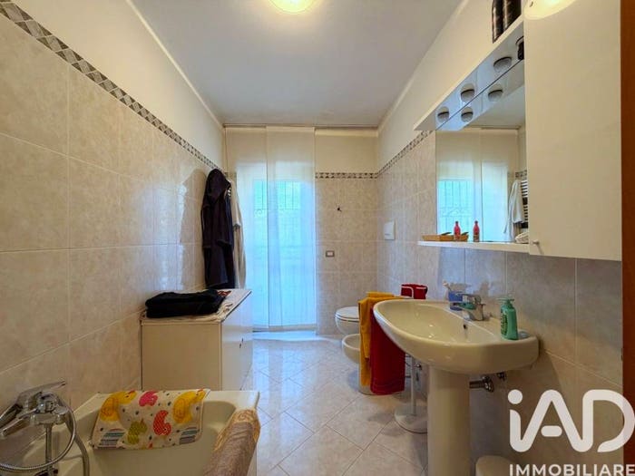 Casa con 6 locali in vendita in Via Riccardo Largaiolli, Centro, Ala