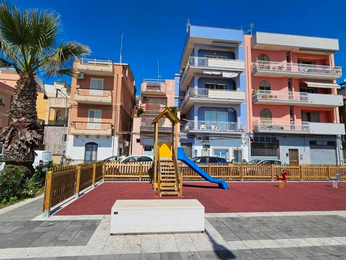Casa trilocale in vendita in Via Naxos, Centro, GiardiniNaxos