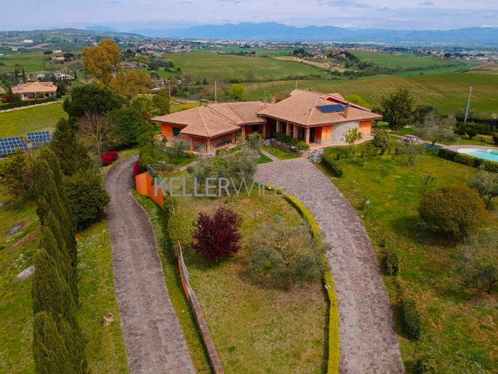 Casa con 6 locali in vendita in Via delle Ginestre, Castelnuovo di Porto