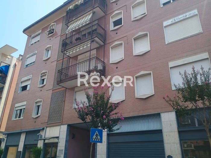 Appartamento trilocale in vendita in Via Plinio, Centro, Erba