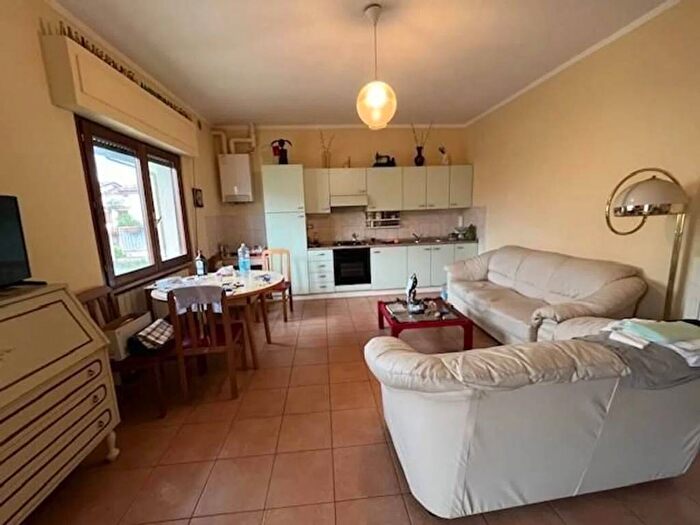 Appartamento con 6 locali in vendita in Via Palestro, Centro, Monsummano Terme