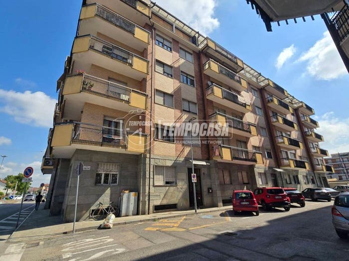 Appartamento quadrilocale in vendita in Via Sanfrè, Centro, Carmagnola