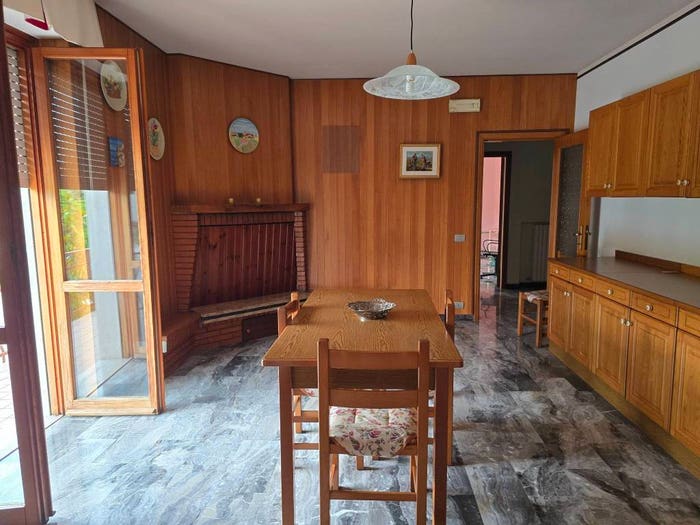 Appartamento con 6 locali in vendita in Via Niccolò Machiavelli, Troviggiano, Cingoli