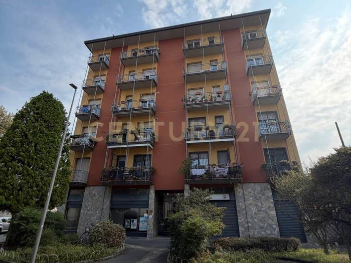 Appartamento trilocale in vendita in Via Madonnina, San Giorgio Su Legnano