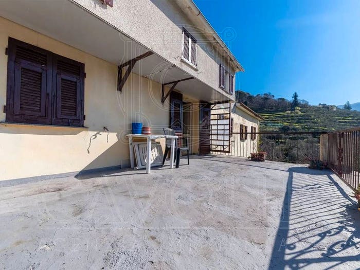 Casa con 5 locali in vendita in Frazione Levaggi, Borzonasca
