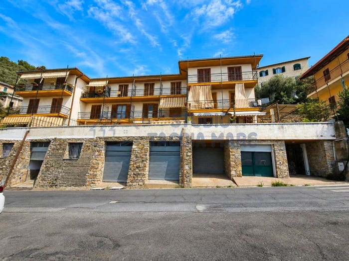 Appartamento bilocale in vendita in Viale John Fitzgerald Kennedy, Centro, Pietrabruna