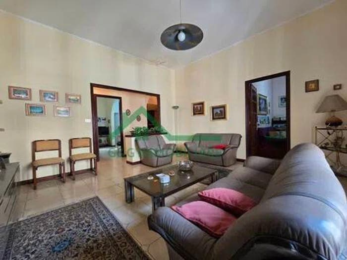 Appartamento quadrilocale in vendita in Via Giuseppe Garibaldi, Centro Storico, Catania
