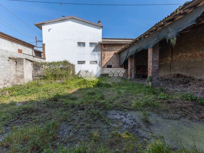 Casa quadrilocale in vendita in Via Montebello, Centro, Gottolengo