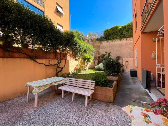 Appartamento quadrilocale in vendita in Viale Antonio Ed Edelina Devoto, Stadio, Chiavari