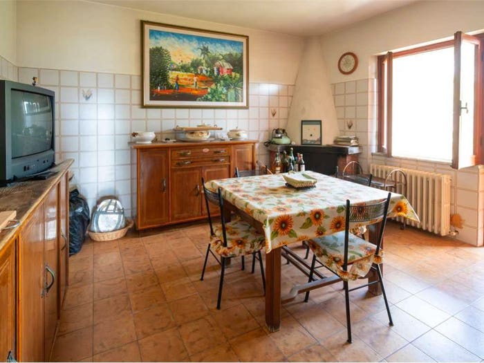 Casa con 6 locali in vendita in VIA POZZO SAN PAOLO, Centro, Monte San Giovanni Campano