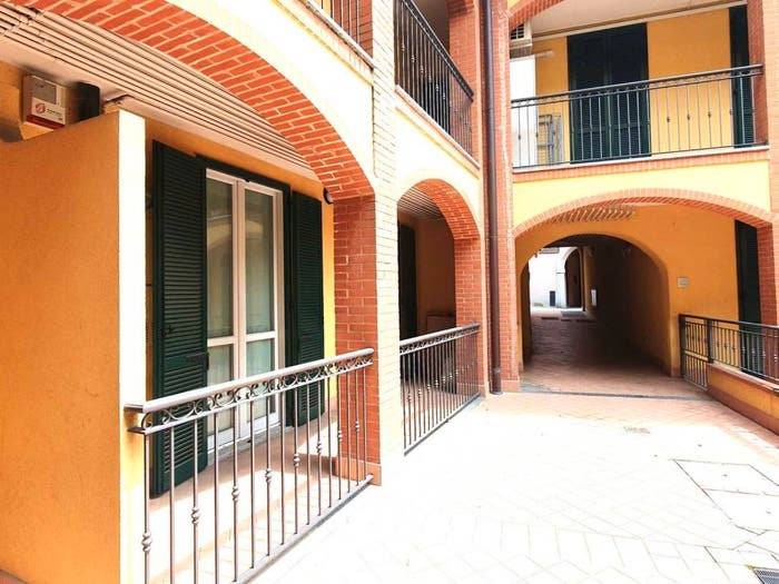 Appartamento quadrilocale in vendita in Via Risorgimento, Cermenate