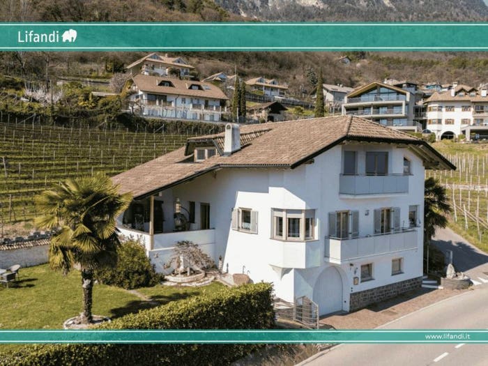 Casa con 5 locali in vendita in Heppenheimer Straße Via Heppenheim, Centro, Caldaro sulla Strada del Vino