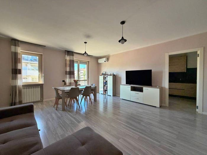 Appartamento quadrilocale in vendita in Via dei Battellieri, Orte