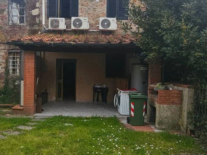 Casa con 6 locali in vendita in Via del Tanaro, Tempagnano Picciorana, Lucca