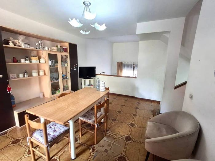 Casa con 6 locali in vendita in Località Battifolle la Cinguetta, Battifolle, Arezzo