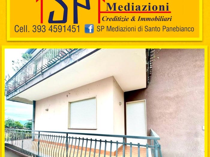 Appartamento con 5 locali in vendita in Via Luigi Settembrini, Centro, Giarre