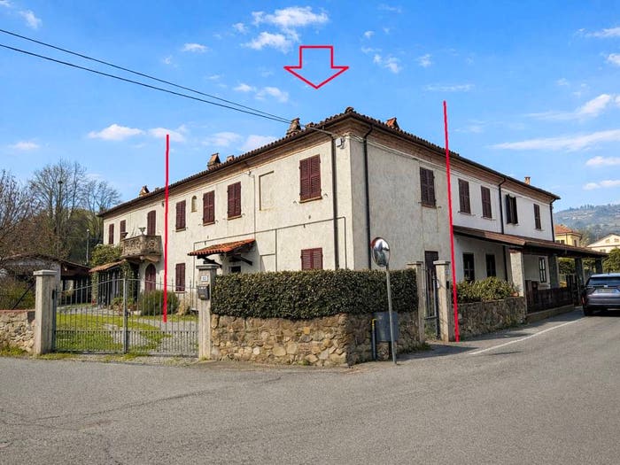 Casa con 6 locali in vendita in Terzo