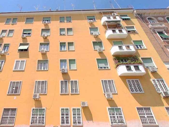 Appartamento trilocale in vendita in Via Savona, Villa Fiorelli, Roma