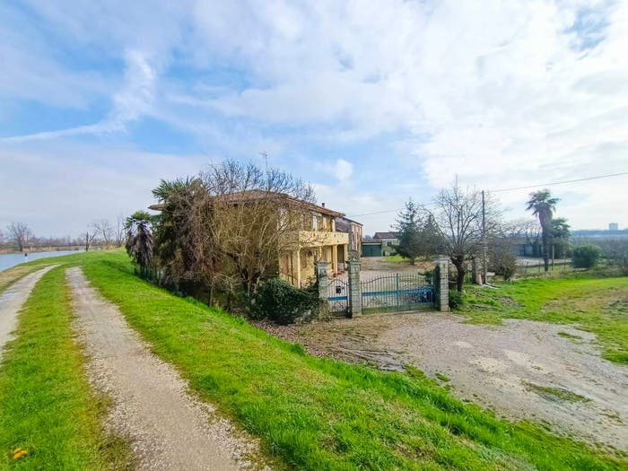 Appartamento con 5 locali in vendita in Via Chieppara, Centro, Adria