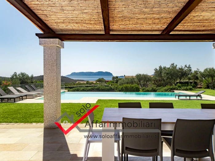 Casa con 6 locali in vendita in Strada Panoramica Olbia, Golfo Aranci