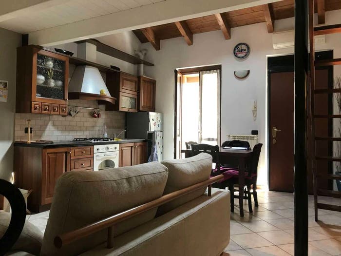 Appartamento bilocale in vendita in Via Conte Rasini, Cavenago di Brianza