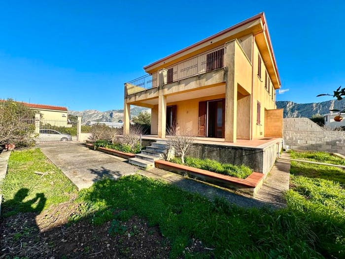 Casa con 6 locali in vendita in Via Ferdinando Magellano, Milioti, Carini
