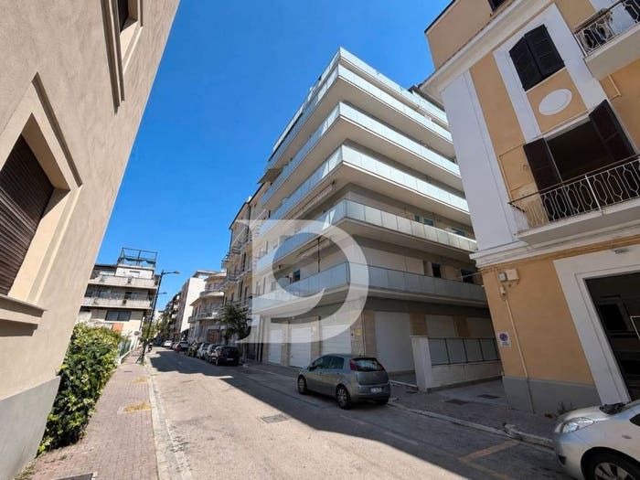 Appartamento trilocale in vendita in Via Umbria, Piazza Salotto Corso Umberto, Pescara
