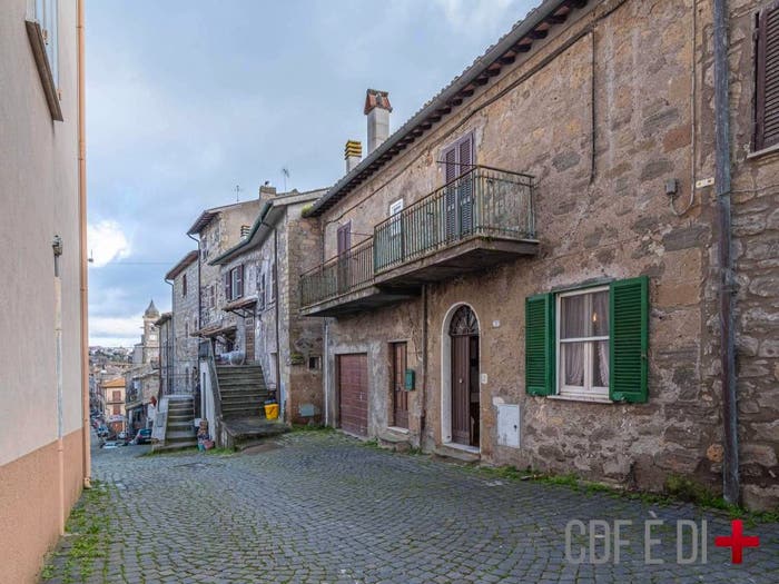 Appartamento bilocale in vendita in Via San Rocco, Gradoli