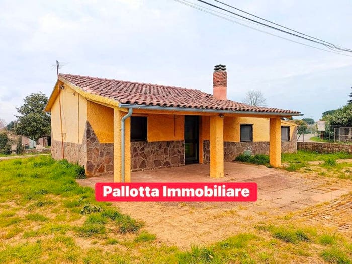 Casa trilocale in vendita in Strada Provinciale Verentana, Capodimonte