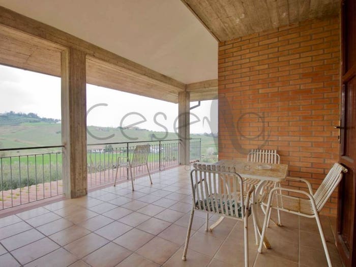 Casa con 6 locali in vendita in Via Silvia, Tessello, Cesena