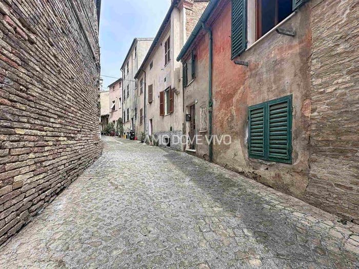 Casa con 6 locali in vendita in Centro, Ostra Vetere
