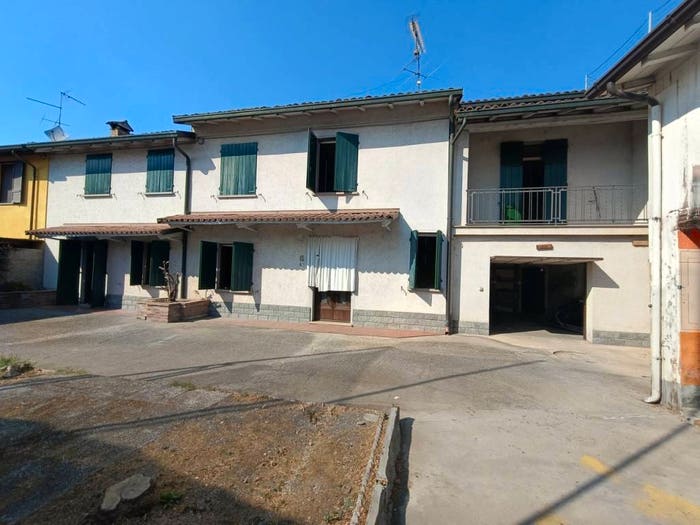 Appartamento con 6 locali in vendita in Via Goito, Cividale Mantovano, Rivarolo Mantovano