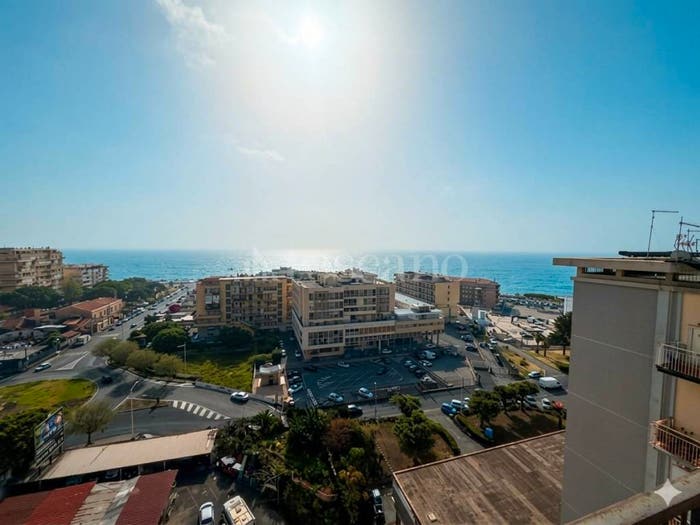 Appartamento trilocale in vendita in Via del Rotolo, Rotolo, Catania