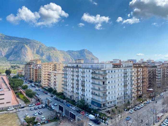 Appartamento quadrilocale in vendita in Viale Strasburgo, Strasburgo Belgio, Palermo