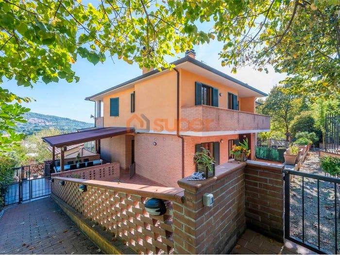 Casa con 5 locali in vendita in Via Cavalieri di Malta, Chiugiana La Commenda, Corciano