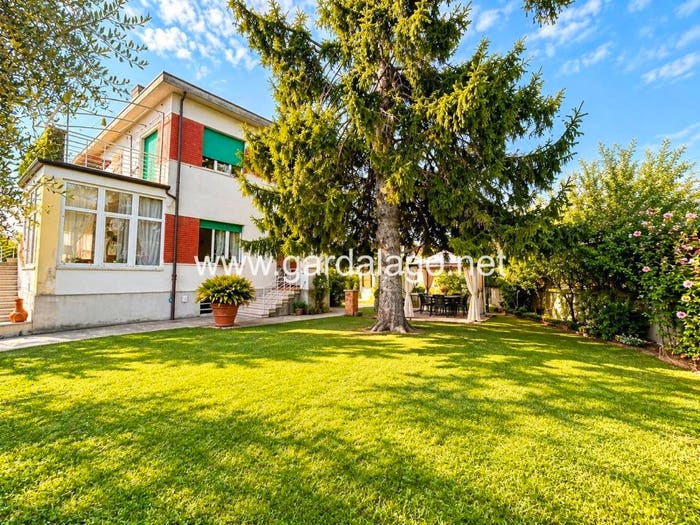 Appartamento con 5 locali in vendita in Via San Salvar, Bussolengo