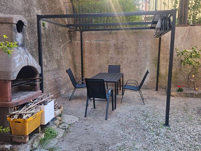Appartamento con 5 locali in vendita in Via Giovanni Amarena, Marassi, Genova