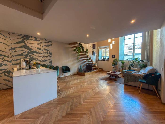 Appartamento con 5 locali in vendita in Piazza Santa Maria Forisportam, Piazza Anfiteatro Torre Guinigi, Lucca