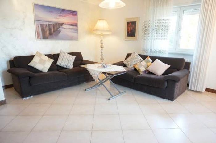 Appartamento quadrilocale in vendita in Via Francesco Nullo, Centro, Ponte San Pietro