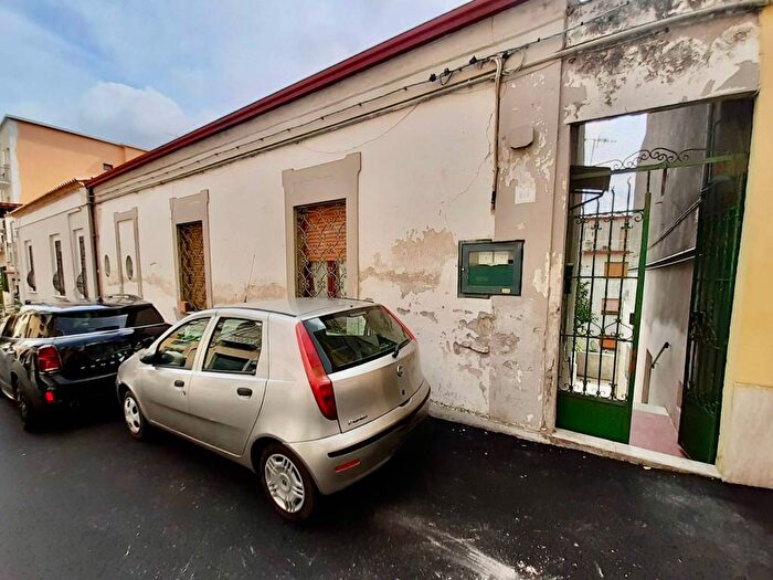 Appartamento bilocale in vendita in Via Nuova, Centro Storico, Catanzaro