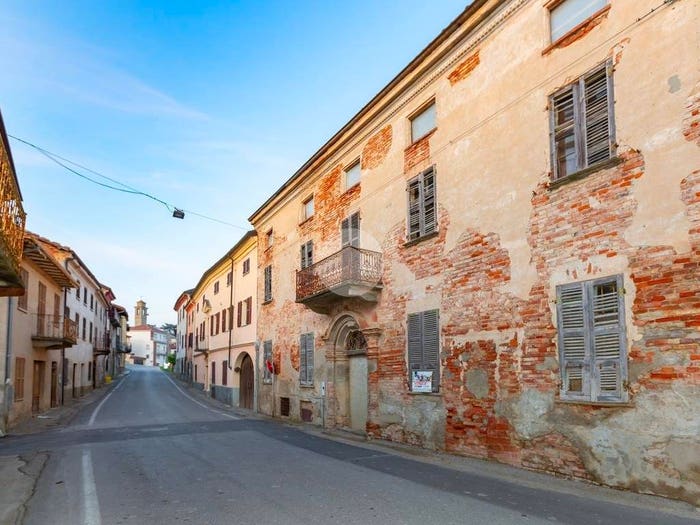 Casa con 6 locali in vendita in Via Roma, Centro, Calliano