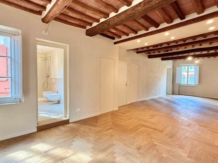 Appartamento con 6 locali in vendita in Via Fillungo, Piazza Anfiteatro Torre Guinigi, Lucca
