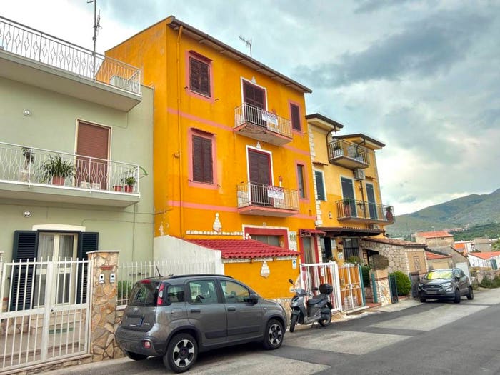 Casa con 6 locali in vendita in Gaeta