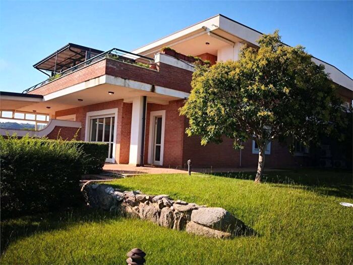 Casa con 5 locali in vendita in Caminia, Stalettì