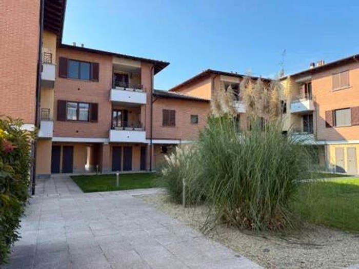 Appartamento bilocale in vendita in Via Leonardo Da Vinci, Travacò Siccomario