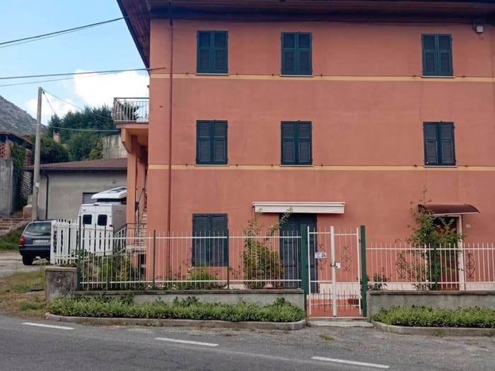 Casa con 6 locali in vendita in Pertuso, Cantalupo Ligure