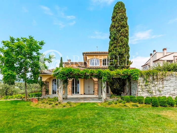 Casa con 6 locali in vendita in Via dell'Indipendenza, Centro, Montaione