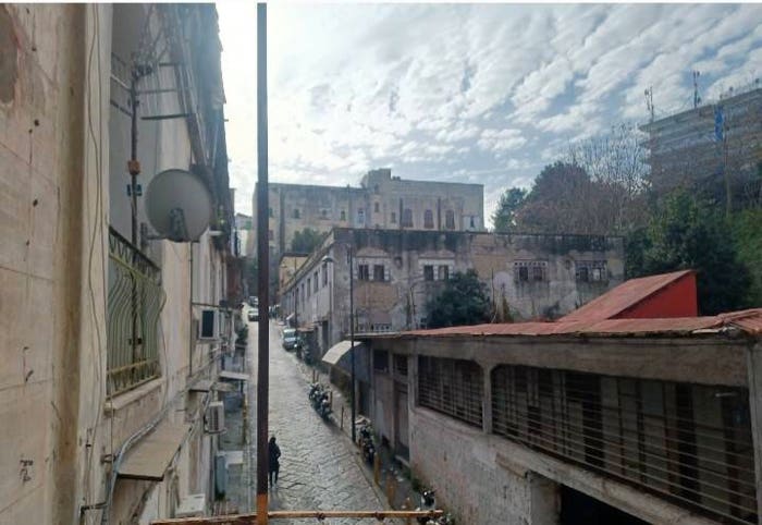 Appartamento trilocale in vendita in Calata Fontanelle, Stella Materdei, Napoli
