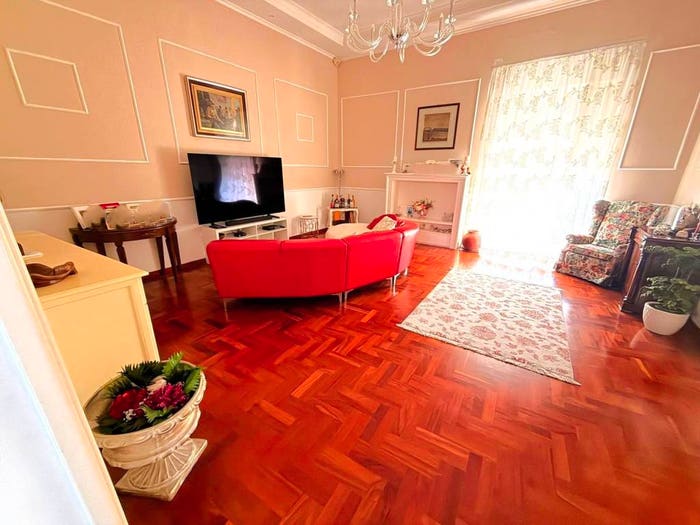 Appartamento quadrilocale in vendita in Via Santa Maria la Nova, Centro Storico, Napoli